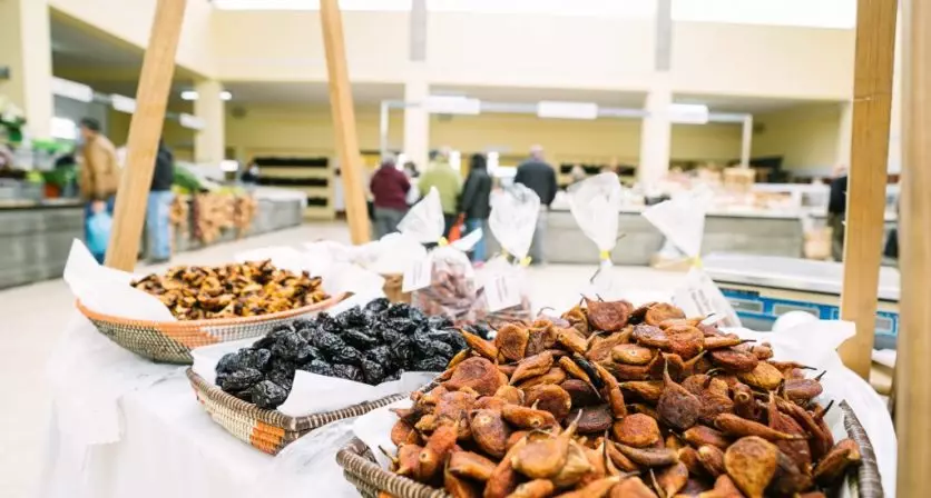 Tábua de Queijos e Sabores da Beira: Mercado dos Enchidos no Mercado Municipal de Tábua