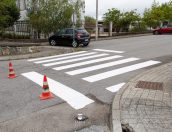 Galeria de Fotos - Município reforça pintura da sinalização horizontal