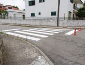 Galeria de Fotos - Município reforça pintura da sinalização horizontal