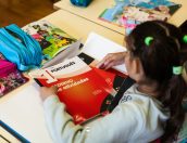 Galeria de Fotos - Município de Tábua oferece livros de atividades a todos os Alunos do 1º Ciclo