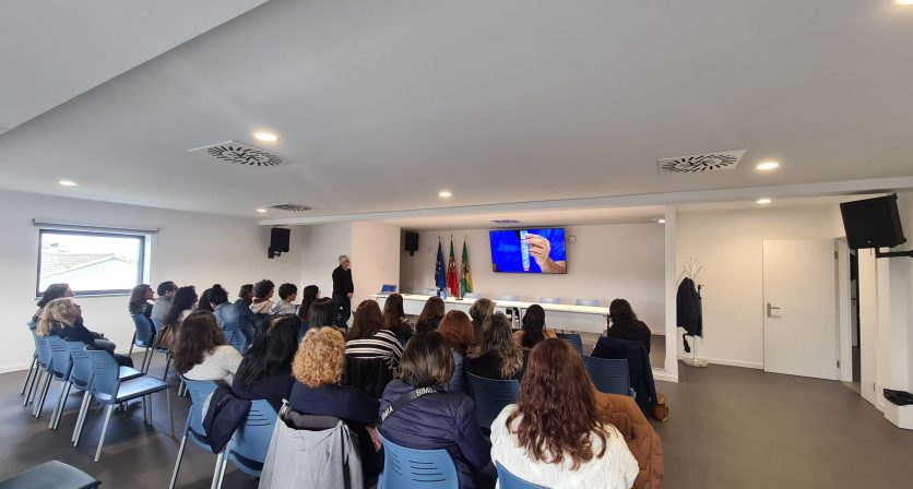 (Português) Alergia Alimentar na Escola: Sensibilizar e Capacitar