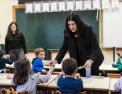 Galeria de Fotos - Investimento Educativo: Câmara Municipal Entrega 80 Flautas a Alunos do 1.º Ciclo