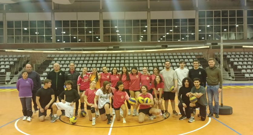 Estágio Gira Volei 24H promove formação e interação desportiva em Tábua