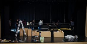 Centro Cultural de Tábua recebe novo equipamento de som, vídeo e cinema