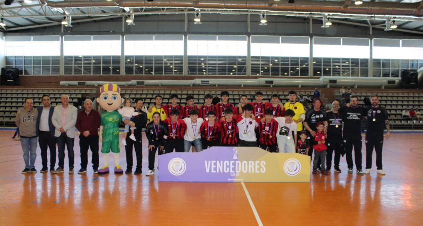 (Português) Pavilhão Multiusos de Tábua acolheu finais da Taça da Associação de Futebol de Coimbra
