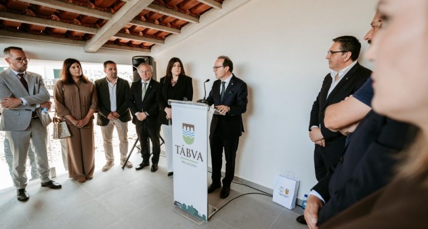 Inauguração do edifício da Antiga Escola do Covelo em DIa de Feriado Municipal