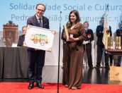 Galeria de Fotos - (Português) Sessão Solene marca Feriado Municipal